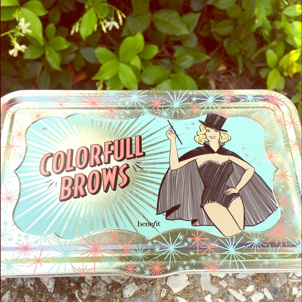 Benefit colorful brow kit